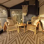 Eira Glamping - Romantic, Ocean View, Fire Pit