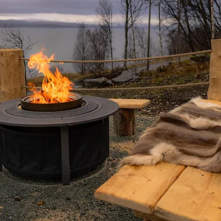 Eira Glamping - Romantic, Ocean View, Fire Pit Stornes