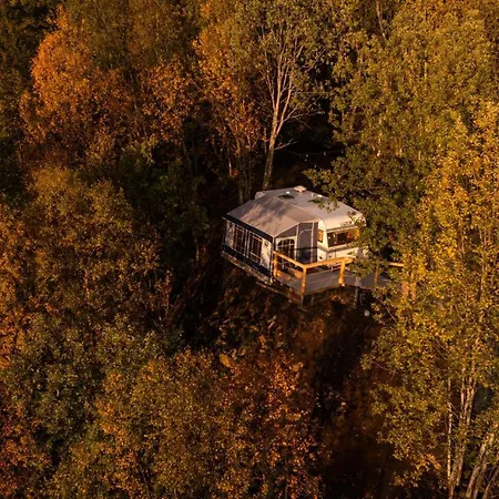 Eira Glamping - Romantic, Ocean View, Fire Pit Campsite