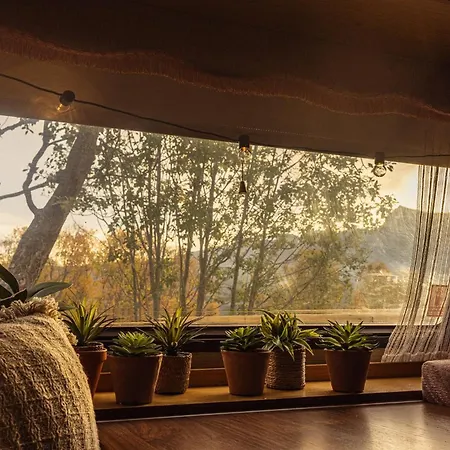 Eira Glamping - Romantic, Ocean View, Fire Pit