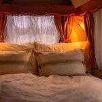 אתר קמפינג Eira Glamping - Romantic, Ocean View, Fire Pit Stornes