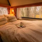 אתר קמפינג Eira Glamping - Romantic, Ocean View, Fire Pit 5*