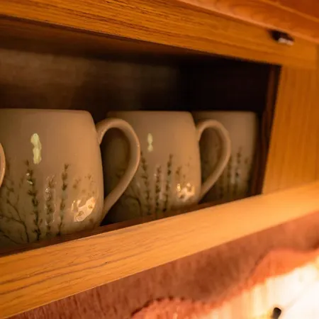 Eira Glamping - Romantic, Ocean View, Fire Pit אתר קמפינג 5*