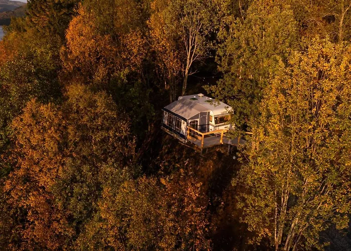 Eira Glamping - Romantic, Ocean View, Fire Pit Kemping