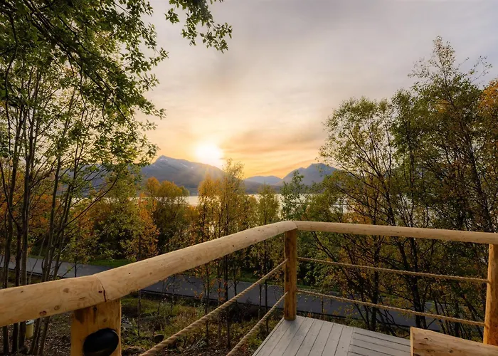 Kemping Eira Glamping - Romantic, Ocean View, Fire Pit